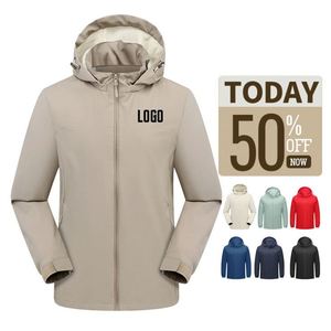 Veste d'hiver coupe-vent pour homme avec logo personnalisé, capuche amovible, fermeture éclair réfléchissante, idéale pour le sport et les activités de plein air - Product Image 1