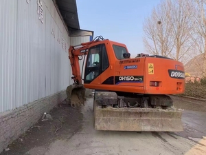 รถขุดไฮดรอลิก 15 ตัน น้ำหนักใช้งาน 14000 กก. น้ำหนักตัวเครื่องมือสอง Doosan DH150LC-7 เครื่องยนต์ Doosan เกียร์บำรุงรักษาง่าย - Product Image 3