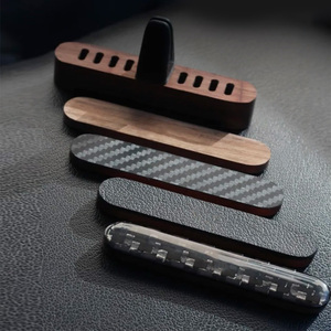 ที่หนีบน้ำหอมปรับอากาศในรถยนต์สีไม้มีกลิ่นหอมคลิปช่องระบายน้ำหอมแบบหนีบทำจากคาร์บอนไฟเบอร์ - Product Image 3