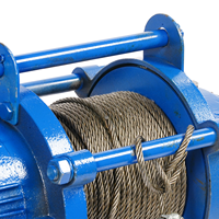 Palans électriques bleus à câble en acier, type tambour, fixation fixe pour les opérations de levage et de hisse sur les chantiers de construction, dans les mines et au port
