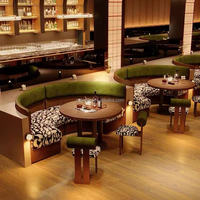Meubles de restaurant sur mesure, ensemble table et chaises de café, bois massif, banquette en forme de U, usage commercial