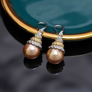 Boucles d'oreilles à clous en or champagne et cuivre, géométriques, avec perles, édition coréenne de luxe, longues, élégantes, tendance, pour femmes, en cadeau - Product Image 4