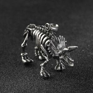 Collier Pendentif Dinosaure Triceratops Gothique Personnalisé en Acier Inoxydable – Vente en Gros Fabricant - Product Image 5