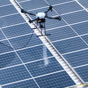 Drone de nettoyage intelligent haute performance JIUSI D15R avec une autonomie de 45 minutes pour le nettoyage des fenêtres et des panneaux solaires des bâtiments - Product Image 2