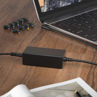 Nouvelle alimentation universelle réglable 90W 19V 4.74A avec 20 embouts compatibles avec les chargeurs d'ordinateur portable 5.5 * 2.5mm