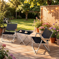 Meubles de camping, table pliante légère avec structure en acier carbone, adaptée aux pique-niques à la plage et à une utilisation en extérieur dans le jardin