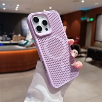 Coque de téléphone magnétique de refroidissement anti-chute de luxe pour Apple 15Promax trou en nid d'abeille Iphone16Plus/14/13 en TPU
