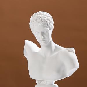 Statue de Zeus en Résine de Plâtre Simulée Diana, Figurine Grecque en Gros, Sculpture de Figure Européenne Blanche pour Souvenirs et Cadeaux - Product Image 4