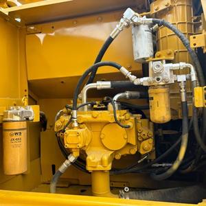 حفارة كاتربيلر 320d مستعملة عالية الجودة الأكثر مبيعًا بساعات تشغيل قليلة وسعر منخفض للاستخدام في جميع التضاريس - Product Image 6