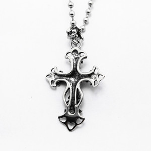 yunnique Pendentif croix en acier inoxydable, design ajouré, collier unisexe, bijoux cadeau - Product Image 1