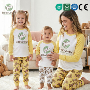 Pyjamas personnalisés Babylovey, vêtements de nuit pour bébé, ensemble pour enfants, ensembles assortis en bambou pour sœurs, 2 pièces, t-shirt et pantalon pour parents et enfants - Product Image 3