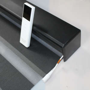 Rideaux zébrés motorisés au design moderne - Fonctionnement fluide jour et nuit pour appartement/fenêtre en <span class=keywords><strong>baie</strong></span> - Product Image 5