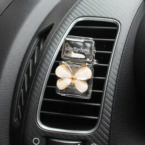 100% Kerajinan Rhinestone Mobil Parfum Botol Mobil Diffuser Botol dengan Perak Cute Butterfly Untuk Anda Yang Lucu Mobil