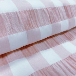 Tissu à bulles à carreaux teints en fil de polyester avec un nouveau design pour textile de maison de produit de <span class=keywords><strong>lit</strong></span> de grande taille personnalisé - Product Image 4