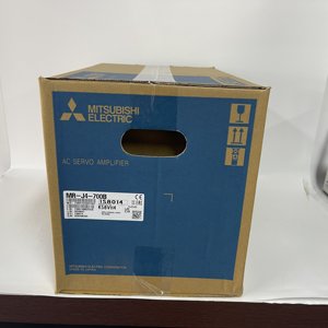 Servoamplificador de CA Mitsubishi MR-J4-700B - Product Image 1