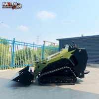 Chargeuse compacte sur chenilles V1000 robuste pour le déneigement des boues et l'entretien des terres agricoles