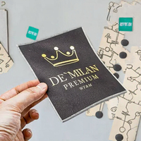 Cartes de visite couleur format A3 personnalisées avec estampage à chaud, impression offset sur papier kraft et papier d'art, options de conception sur mesure
