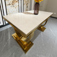 Table à manger rectangulaire de luxe avec plateau en marbre et base en métal poli, meubles pour la maison, pour les banquets et l'hôtellerie