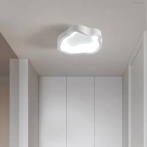 Plafonnier LED moderne minimaliste IP65 avec télécommande, style crème, en acrylique et fer, à montage en surface, pour couloir, entrée, hall d'entrée - Product Image 1