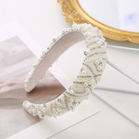 Serre-tête de luxe fait main pour femme avec perles et design baroque en cristal - Accessoires pour cheveux KLACOMA, vente en gros Chine, décoration