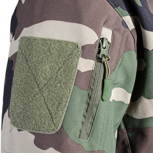Woodland camuflaje <span class=keywords><strong>capucha</strong></span> oculta Piel de tiburón chaqueta de concha suave ropa táctica a prueba de viento chaqueta impermeable con <span class=keywords><strong>capucha</strong></span> - Product Image 3