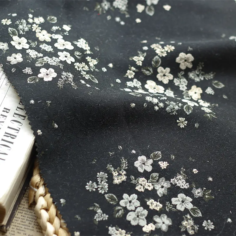 Tissu de soie doré tufté teint en fil de tissu jacquard fleur style manoir américain vintage pour vêtements habillés