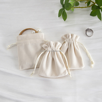 Sacs de pochette d'emballage de bijoux en velours ivoire 9*12 cm Petits sacs à cordon pour ranger les bijoux Parfait comme conteneur cadeau