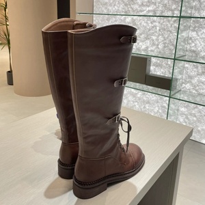 2025 nuevas <span class=keywords><strong>botas</strong></span> populares <span class=keywords><strong>con</strong></span> logotipo personalizado, <span class=keywords><strong>botas</strong></span> <span class=keywords><strong>de</strong></span> tacón <span class=keywords><strong>de</strong></span> bloque <span class=keywords><strong>de</strong></span> media pantorrilla para mujer <span class=keywords><strong>con</strong></span> correas, <span class=keywords><strong>botas</strong></span> vaqueras desgastadas <span class=keywords><strong>con</strong></span> <span class=keywords><strong>cordones</strong></span> informales <span class=keywords><strong>de</strong></span> tacón medio - Product Image 4