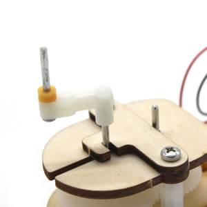 Kit scientifique d'expérimentation avec générateur à manivelle, modèle en bois, fonctionnement manuel, éducation STEM pour enfants de 7 à 9 ans - Product Image 1