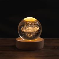 Boule de système solaire en cristal poli 3D avec lumière de nuit LED à changement de couleur pour les décorations de lampes de table à la maison