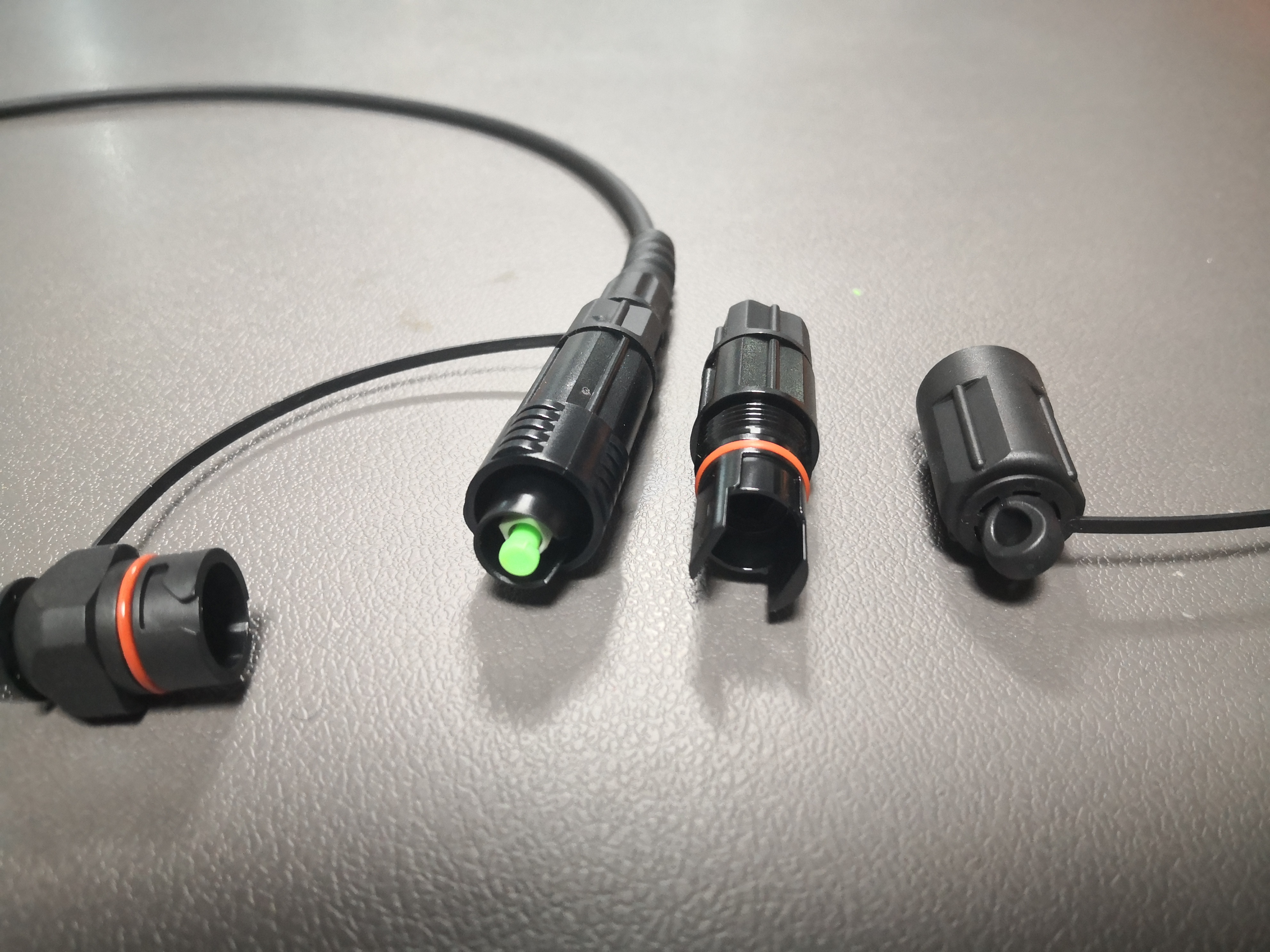 3 In 1 Type Fiber Optic Connectors SM / MM LSZH TPU Jacket For FTTH