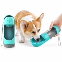 Vente en gros disponible : Bouteille d'eau portable pour chien, best-seller, anti-fuite, avec filtre, pour les voyages et les promenades en plein air