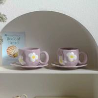 Ensemble de soucoupes tasses à thé en céramique rétro modernes de luxe léger peintes à la main de grande valeur de beauté pour le petit-déjeuner en céramique moderne peinte à la main
