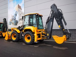 Escavatore a Benna XC8-S3570 da 3,5 Tonnellate con Benna di Scavo da 1,3m³, Capacità di Carico di 0,26m³, Attacco Rapido Opzionale, Martello Idraulico, Forche per Pallet - Product Image 2