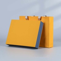Boîte rigide en carton personnalisée boîte magnétique emballage magnétique sac fourre-tout artisanal de luxe boîtes blanches d'anniversaire personnalisées pour emballage boîte cadeau