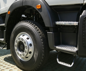 Camion lourd SINOTRUK HOWO TX 400HP économique, configuration originale complète, conduite à gauche, <span class=keywords><strong>Euro</strong></span> 2, exportation vers le Gabon, Afrique - Product Image 4