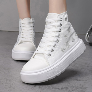 Chaussures montantes tendance en toile pour femme, toutes saisons, grande taille, confortables, doublure en coton, broderie fleurs et papillons - Product Image 2