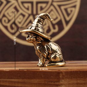 Figura Decorativa de Gato Mágico en Latón, Adorno de Escritorio con Acabado Antiguo, Juguete Decorativo para el Hogar, Estatuilla - Product Image 4