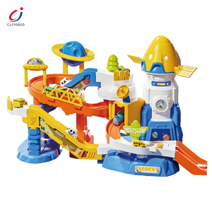 Chengji Set de Juguetes de Pista de Carreras para Coches, <span class=keywords><strong>El</strong></span>éctrico, de Ingeniería, con Diseño de Dibujos Animados Espaciales, Pista Espacial, Base de Marte, Pista Orbital y Estacionamiento para Coches - Product Image 1