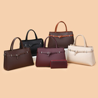Tas Selempang Wanita Bentuk Trapesium Terstruktur dengan Dompet Senada, Tali Dekoratif, Penutup Ritsleting, Set Tas Tote Multi-Warna