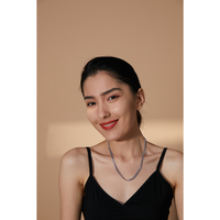 JINYOU 106 Collier tendance en acier inoxydable plaqué or 18 carats avec chaîne plate pour femme – Vente en gros