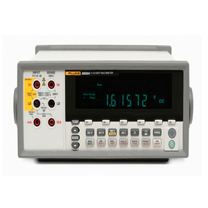 Multimètre numérique Fluke 8808A 5,5 chiffres avec fonction d'enregistrement de données pour des mesures de précision - Product Image 3