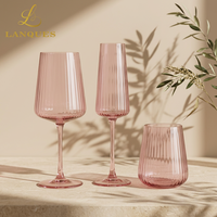 Ensemble de verrerie Lanques Durable en verre rose poudré avec bande dorée, soufflé à la machine, à rayures verticales, verres à vin rosé optiques pour flûte