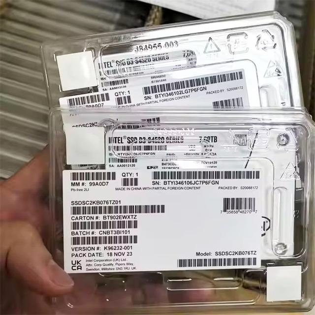 Original New Brand SSD D3 S4520 7.68 TB SATA 6Gbps 2.5 Inch Solid State Drive Server 2.5 Inch SSD Data Storage Solid State Drive