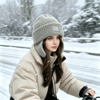 Bonnet d'hiver pour femme, style coréen, bonnet en tricot ample, bonnet chaud avec rabat pour les oreilles, bonnet en tricot doux, bonnet d'hiver décontracté pour femme