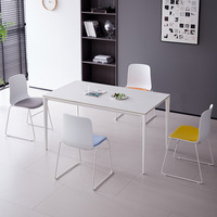 Chaise de bureau moderne simple en plastique avec dossier, empilable, gain de place, pour salle de conférence et formation