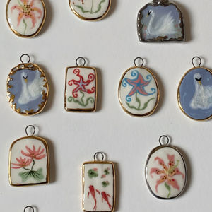 Groothandel Diy Accessoires Verguld Koper Roze Pave Bloem Hanger Charme Gekleurde Tekening Hanger Voor Sieraden Maken - Product Image 4