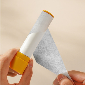 Lint Roller Brush Portable Tearable Lint Remover For Clothes Small Size Nordic Yellow Plastic Material - Product Image 1