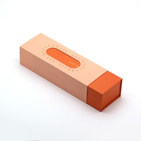 Boîte cadeau en carton rigide magnétique orange personnalisée avec insert en mousse pour ensemble de verres à shot