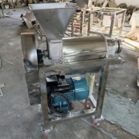 Fabrikant van industriële spiraalsapcentrifuges, precisie-gegoten spiraalvormige apparatuur voor grootschalige fruit- en groentesapproductie, geschikt voor druiven, tomaten en sinaasappels.
